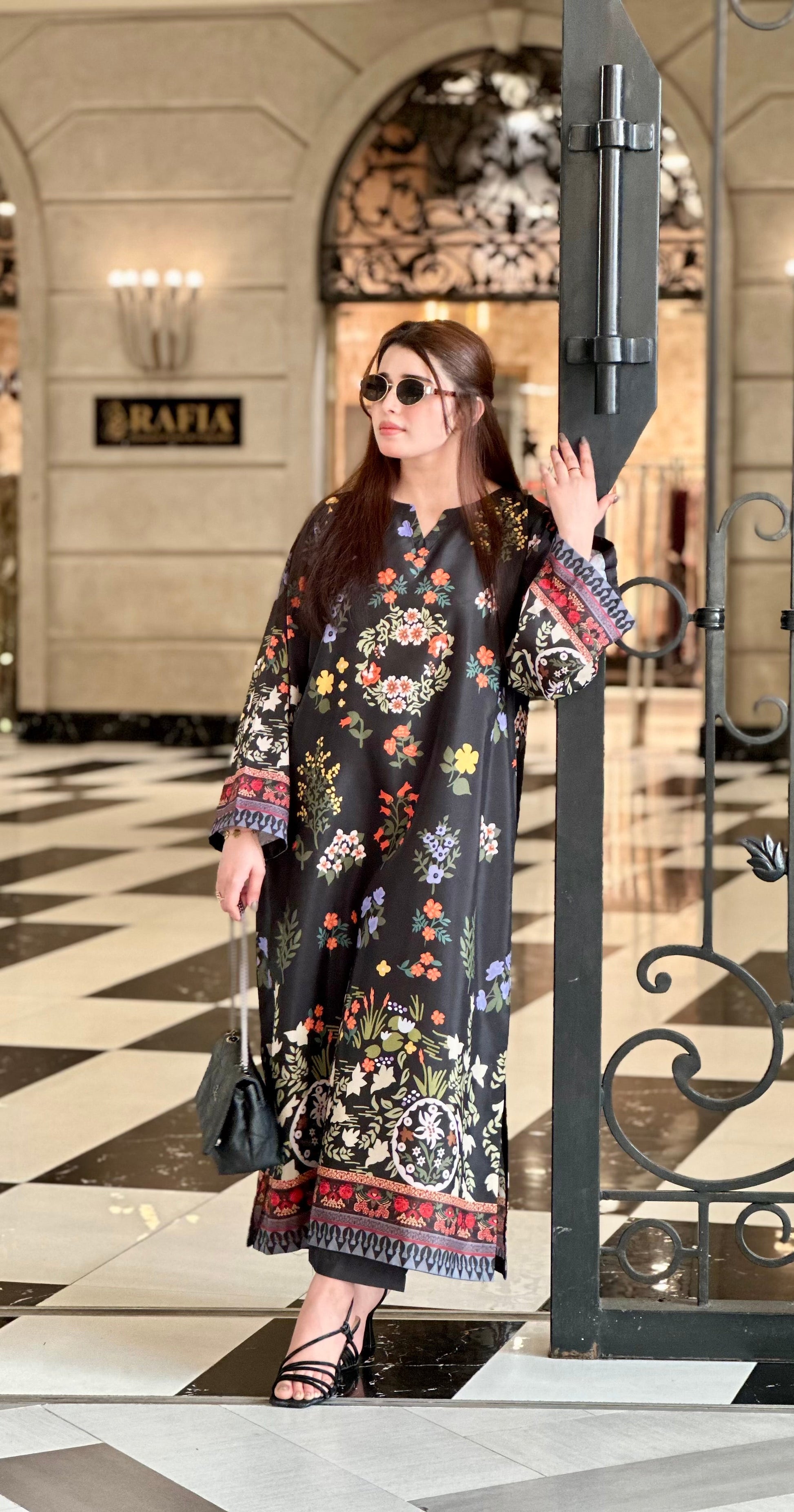 Black Floral Printed Kaftan
