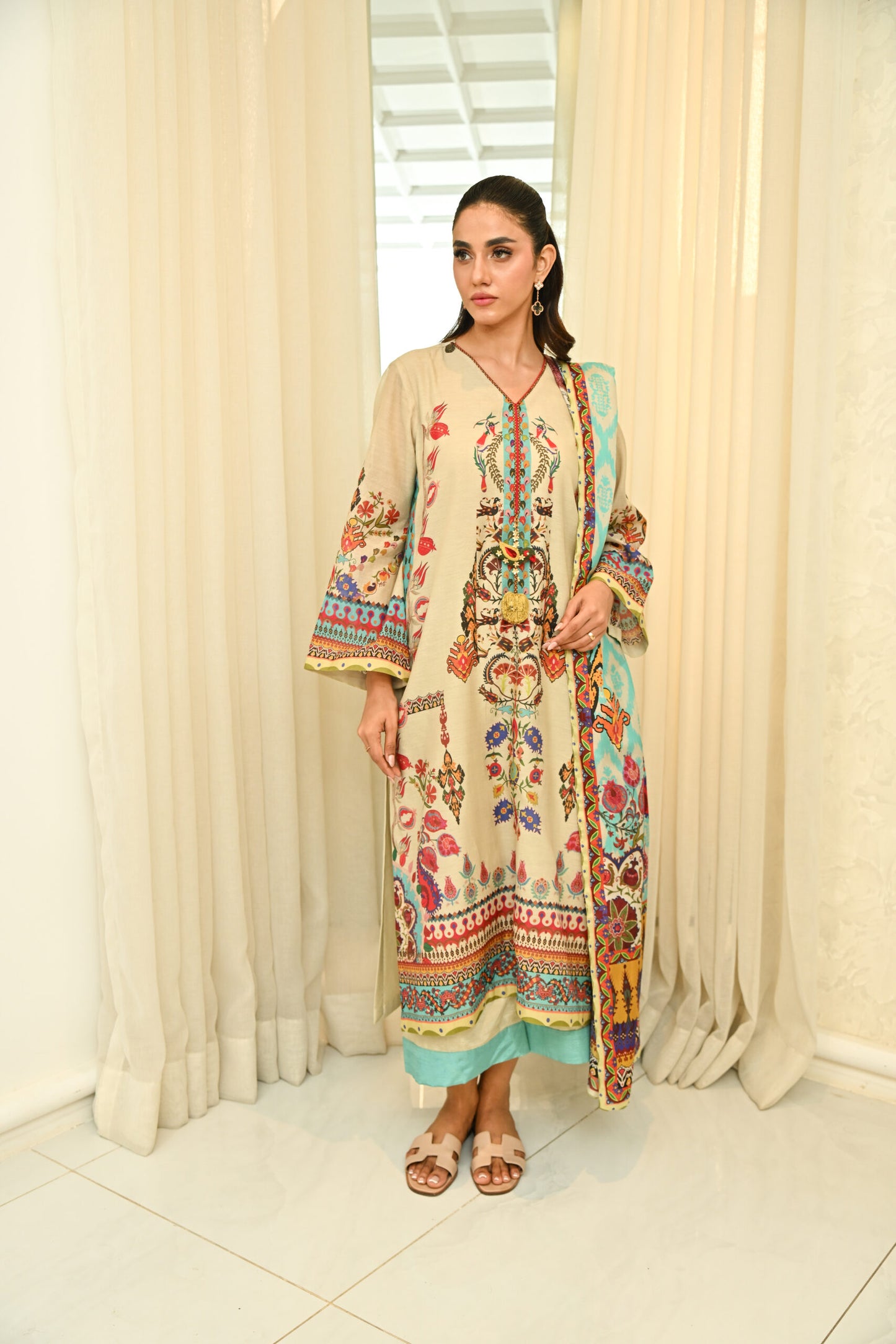 Verdant Sand Kurta Set With Dupatta