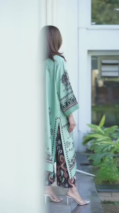 Sage Noir Kurta Set